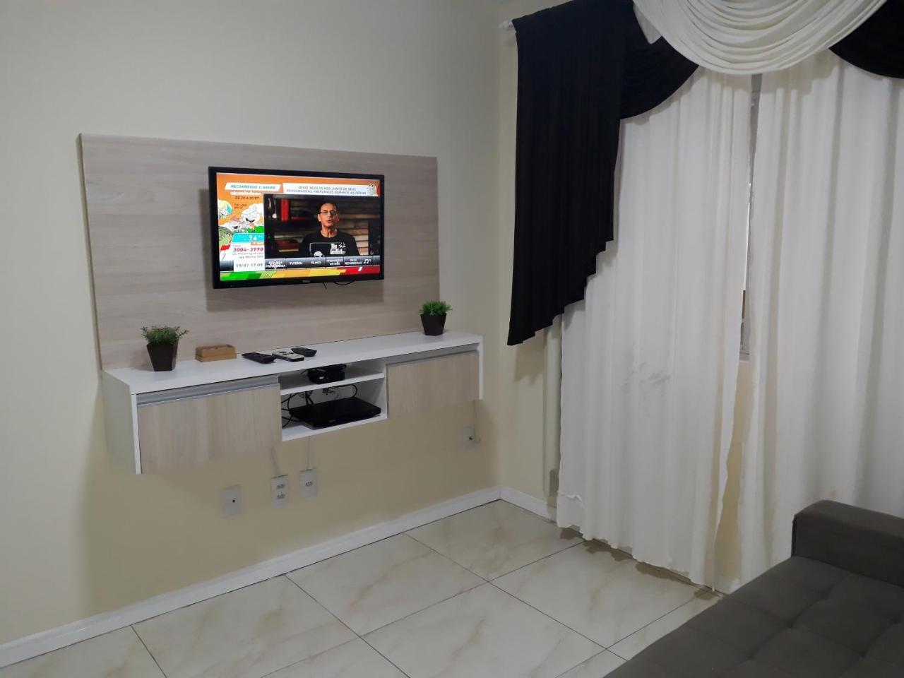 Otimo Apto. 180 Metros Da Praia Balneário Camboriú Esterno foto